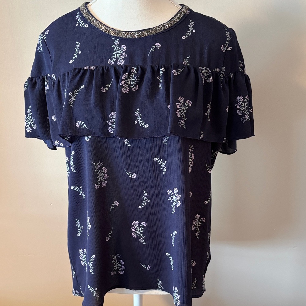 NWT Juicy Couture Floral Navy Ruffle Layer Short Sleeve Top Blouse. Size Medium